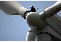 風力発電機メンテナンスの写真