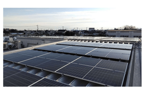 ちふれHD、脱炭素社会の実現に向け川越第5工場の屋上に太陽光パネルを設置し太陽光発電システムを運用開始の概要写真
